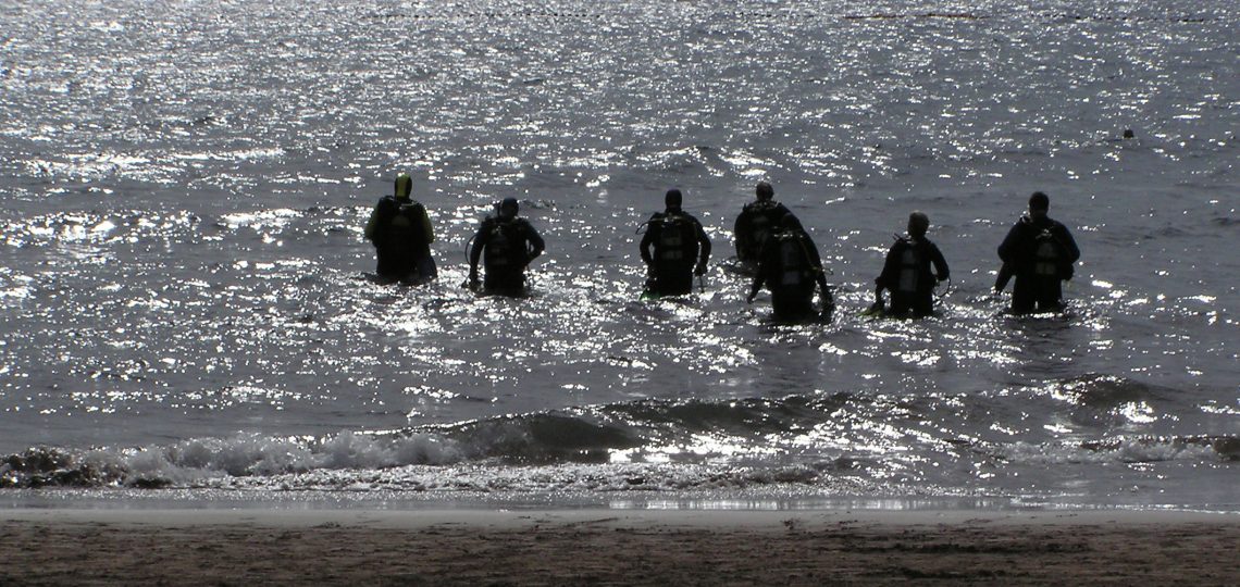 Getting certified in Monterey cold water can be challengingRA Diving Monterey can be difficult for certification